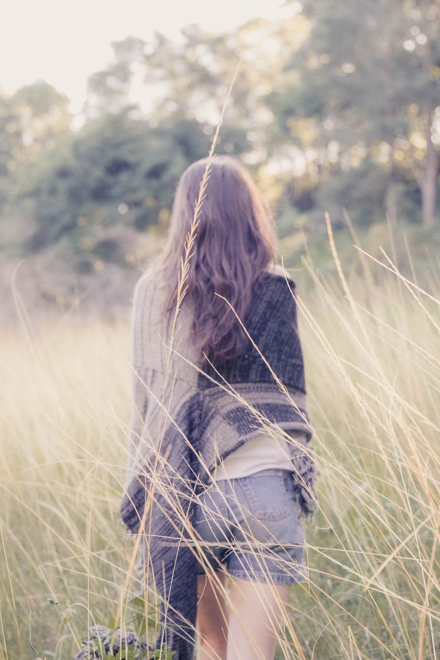 Wide collared knitted shawl